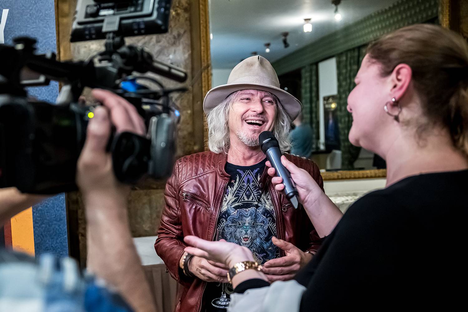 Petr Janda si k narozeninám nadělil dokument Django, slavnostně ho uvedl v Lucerně v Praze