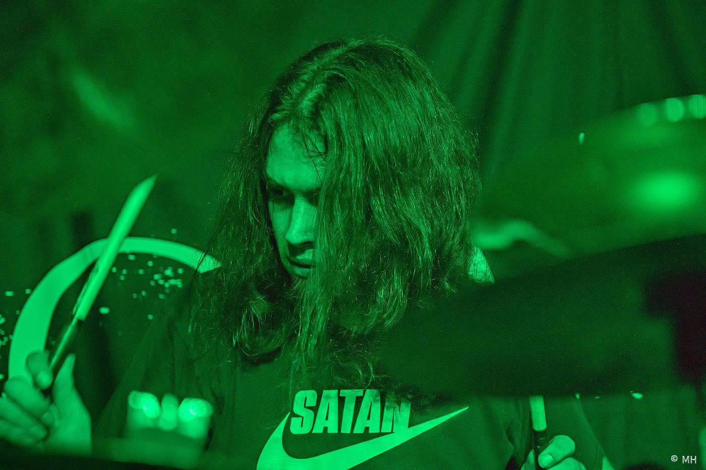 Metalisté měli žně. V Plzni zahráli finští Slow Fall, doprovodili je Sukkhu a Jakub Bayer