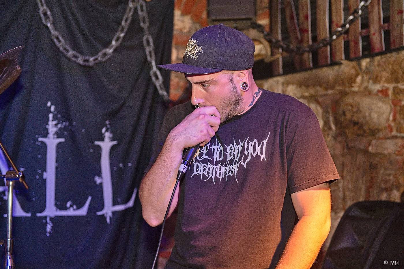 Metalisté měli žně. V Plzni zahráli finští Slow Fall, doprovodili je Sukkhu a Jakub Bayer