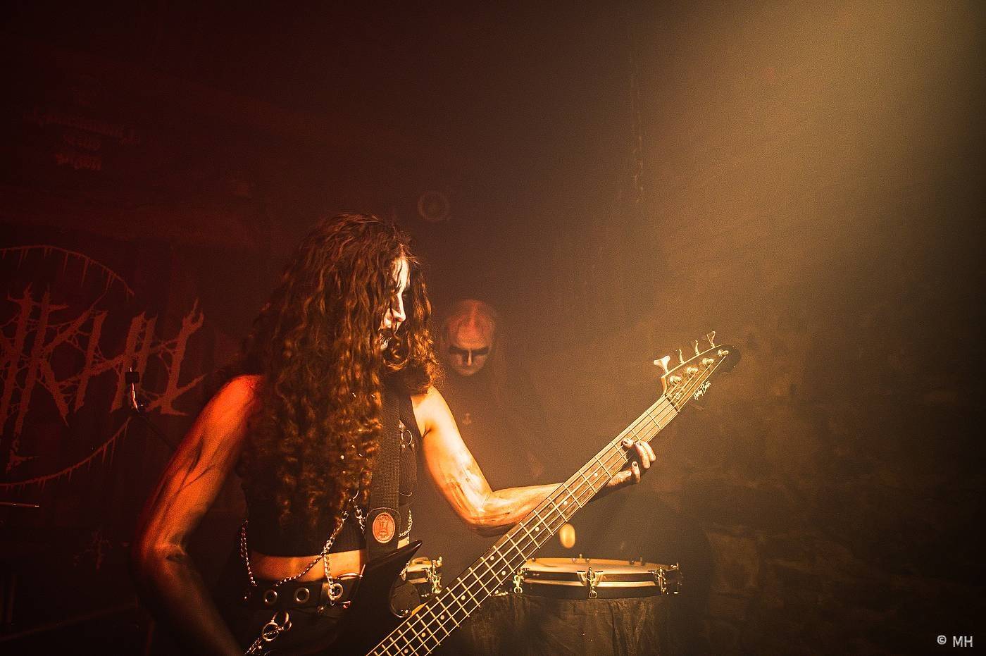 Metalisté měli žně. V Plzni zahráli finští Slow Fall, doprovodili je Sukkhu a Jakub Bayer