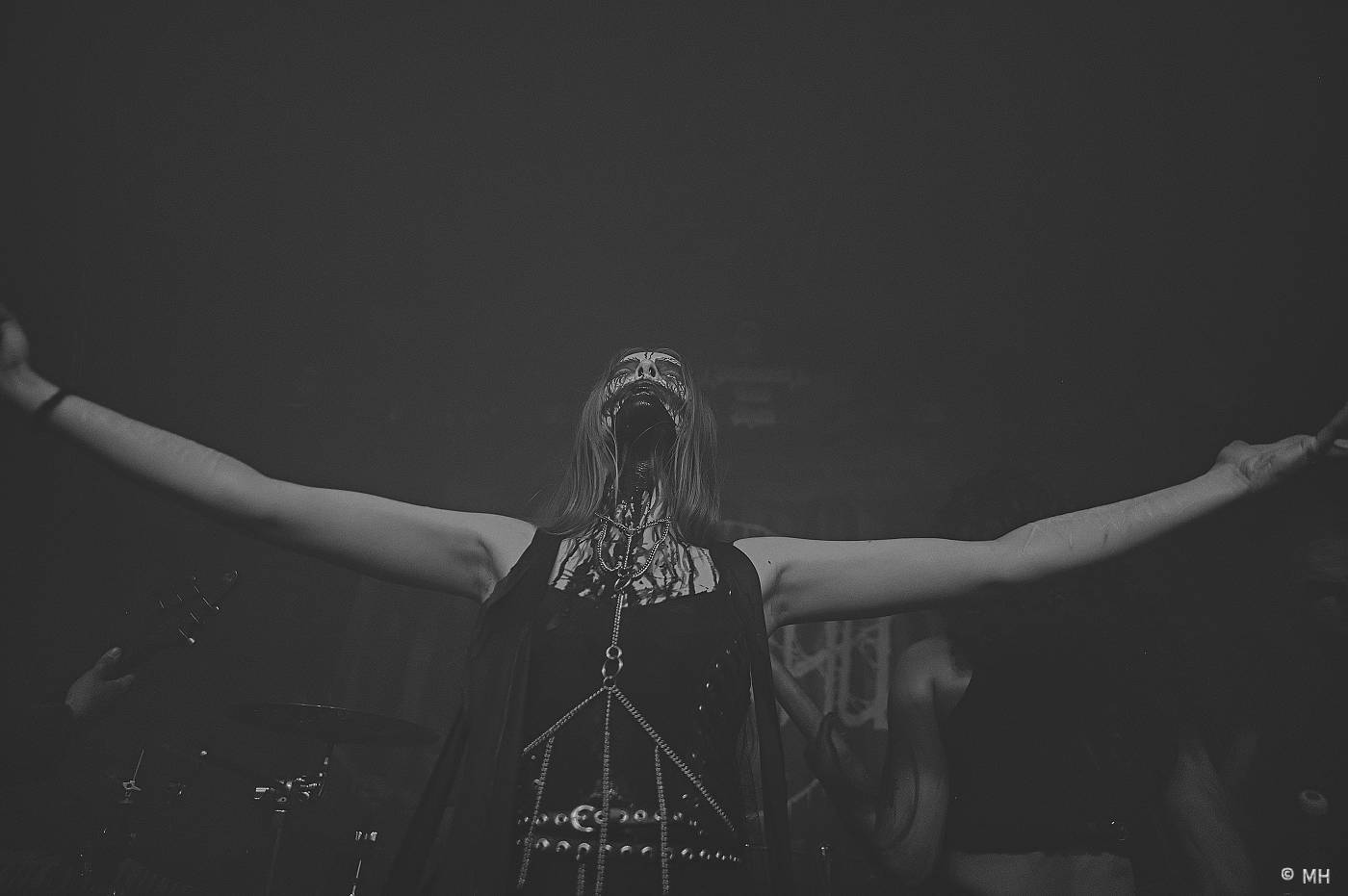 Metalisté měli žně. V Plzni zahráli finští Slow Fall, doprovodili je Sukkhu a Jakub Bayer