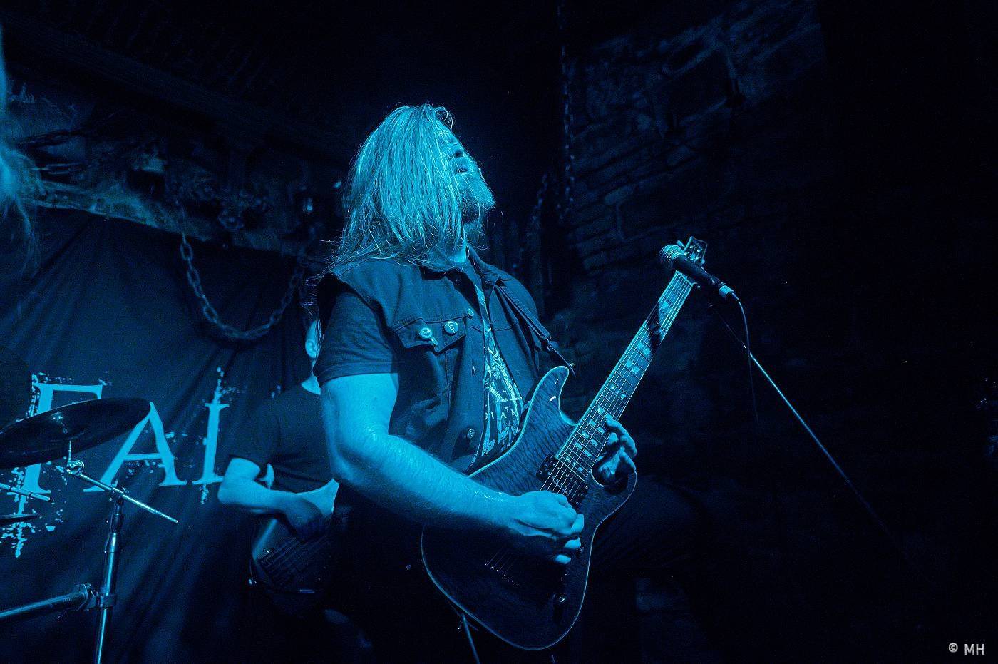 Metalisté měli žně. V Plzni zahráli finští Slow Fall, doprovodili je Sukkhu a Jakub Bayer