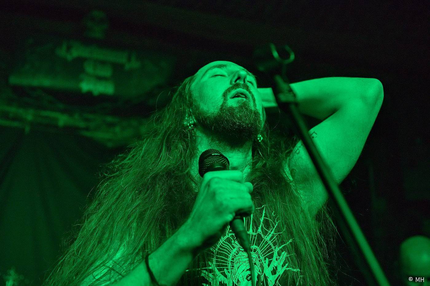 Metalisté měli žně. V Plzni zahráli finští Slow Fall, doprovodili je Sukkhu a Jakub Bayer