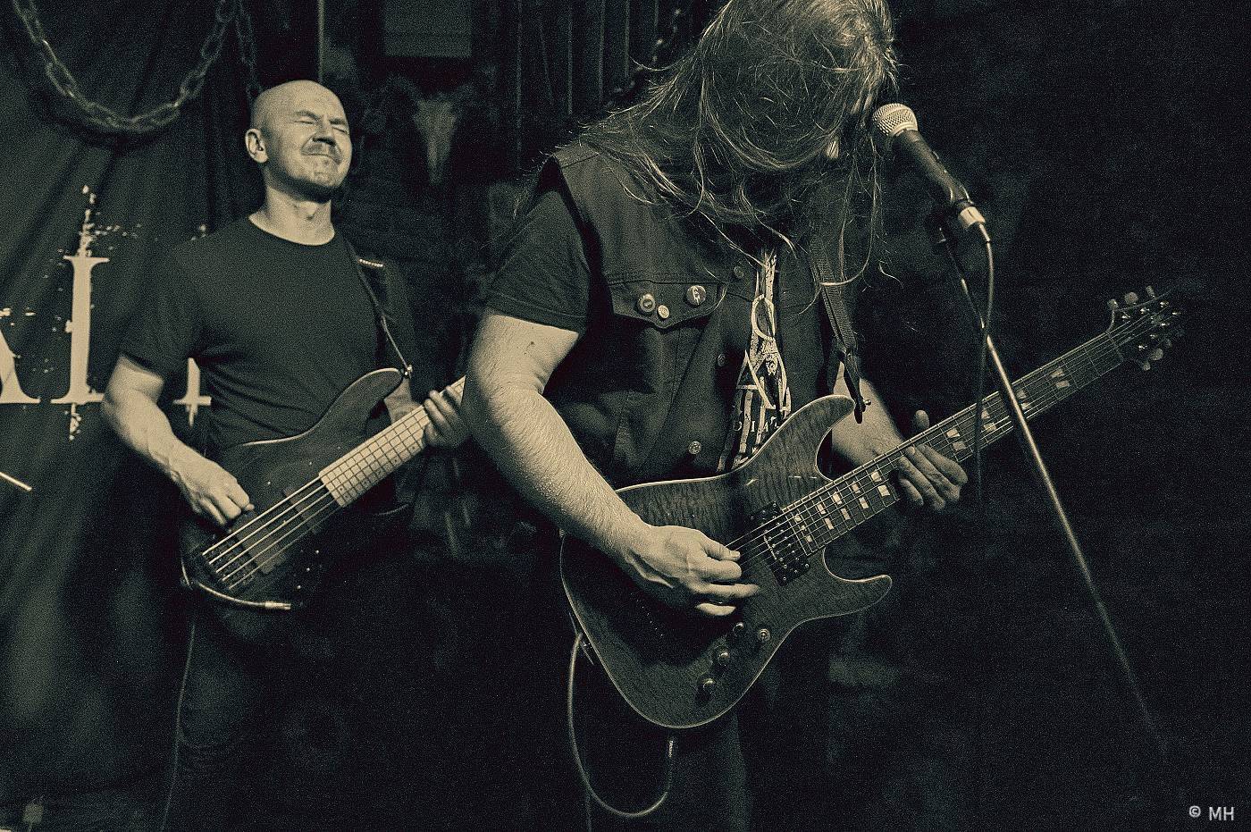 Metalisté měli žně. V Plzni zahráli finští Slow Fall, doprovodili je Sukkhu a Jakub Bayer