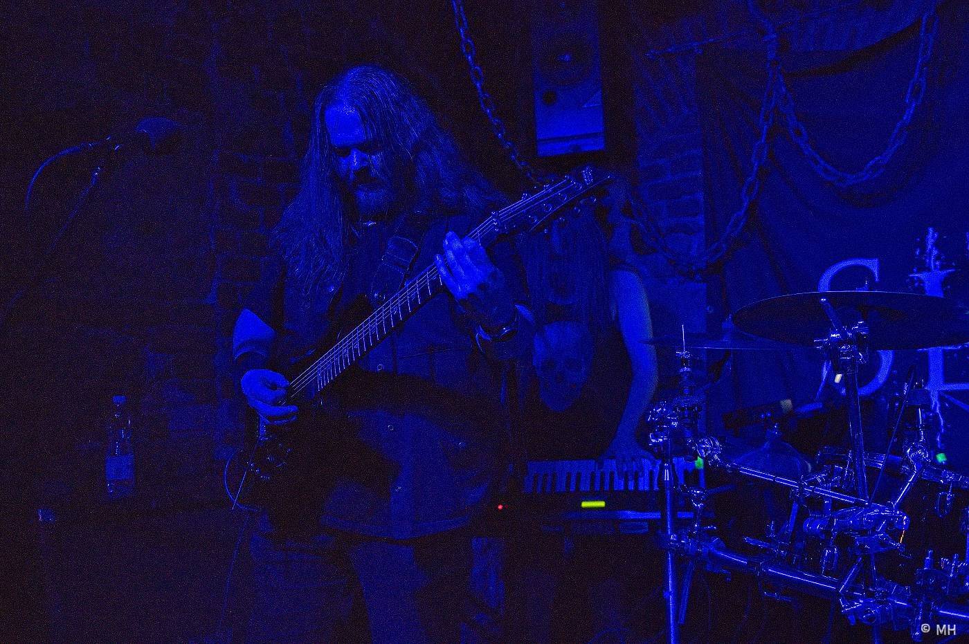 Metalisté měli žně. V Plzni zahráli finští Slow Fall, doprovodili je Sukkhu a Jakub Bayer