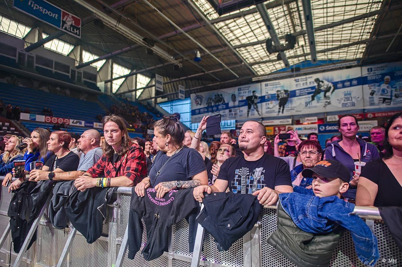 Škwor zůstává Sobě věrnej. V Plzni představil nové album, přehrál i největší hity