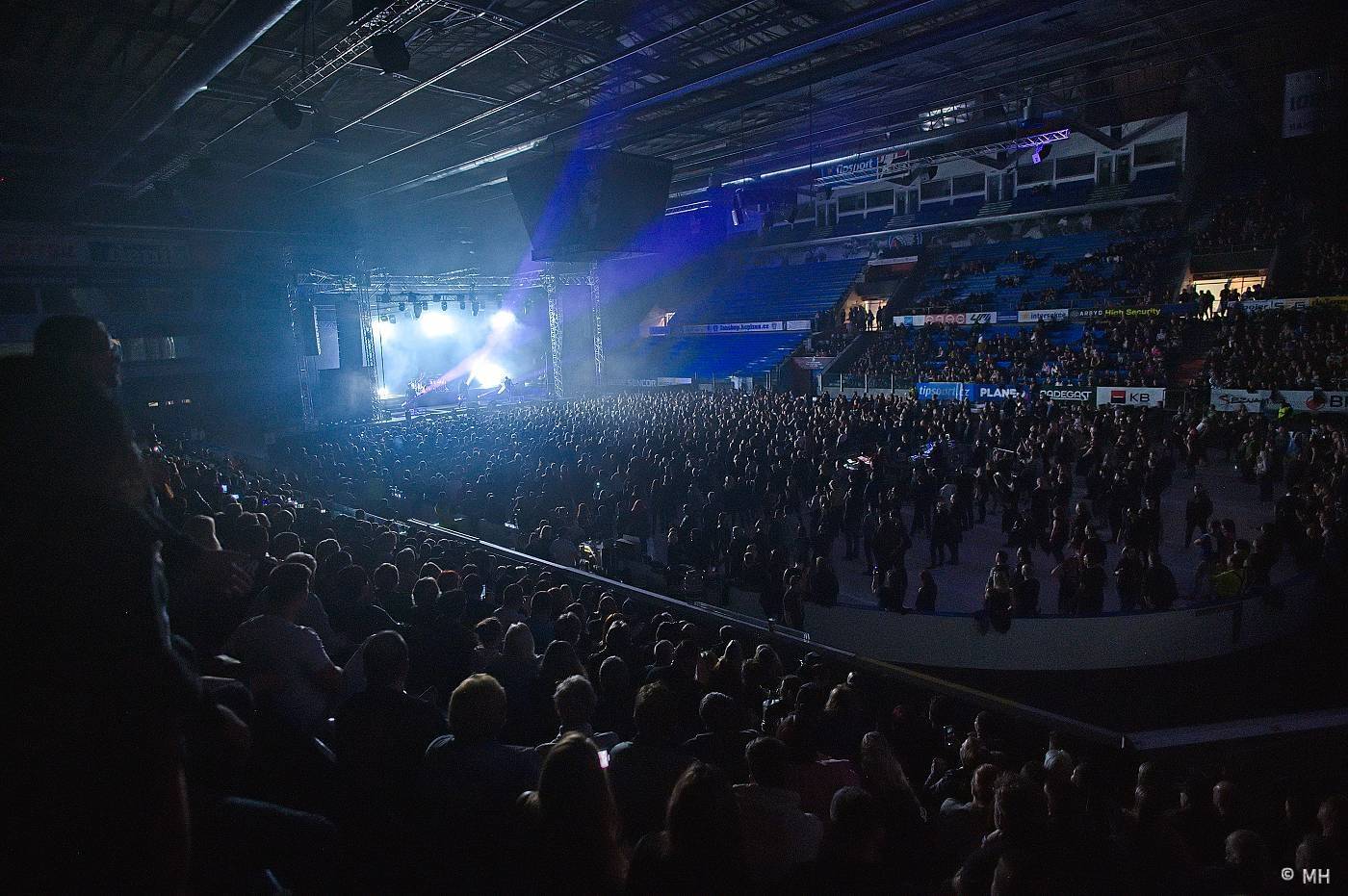 Škwor zůstává Sobě věrnej. V Plzni představil nové album, přehrál i největší hity