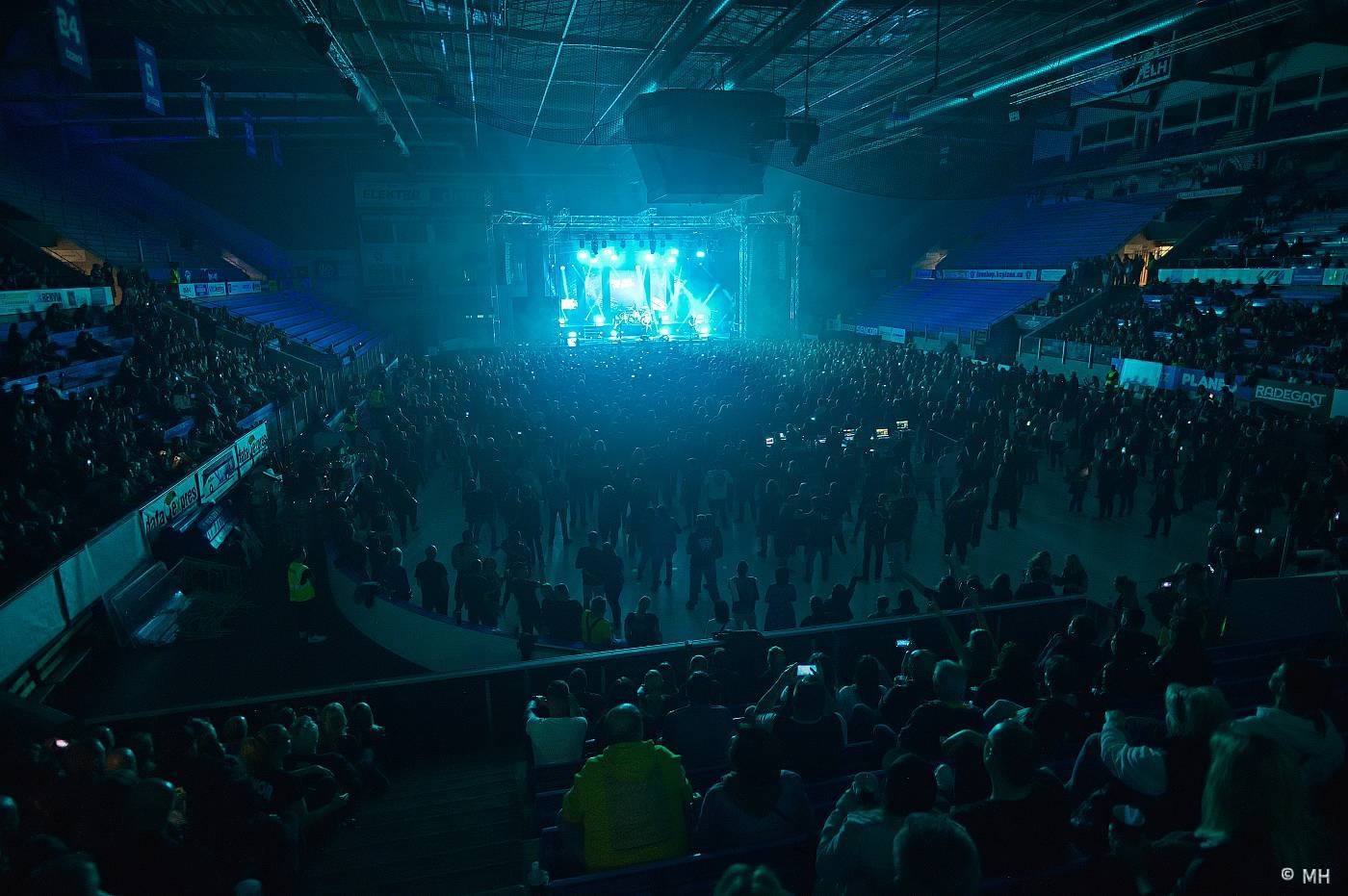 Škwor zůstává Sobě věrnej. V Plzni představil nové album, přehrál i největší hity