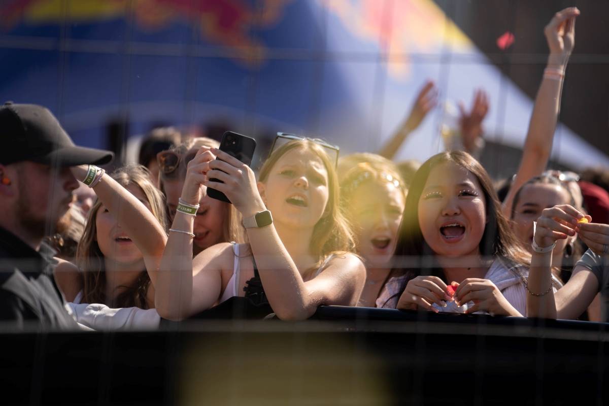 Ostravský Majáles rozezpívali Ewa Farna, Calin, Sofian Medjmedj i Mikolas