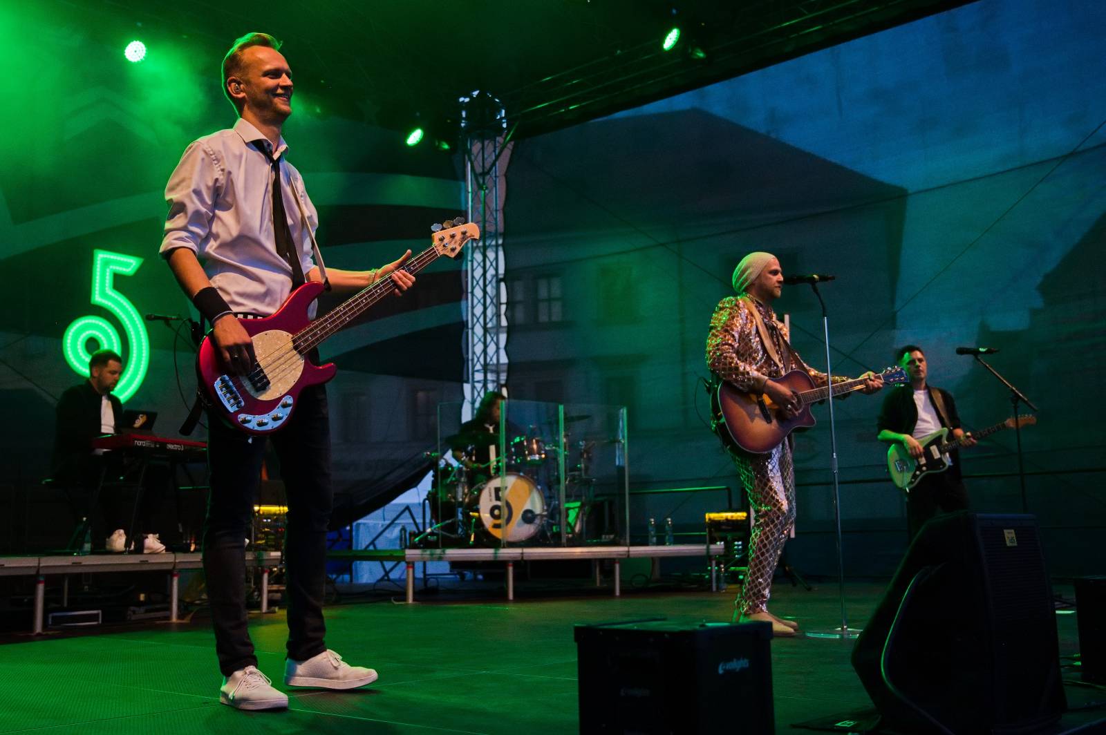 Svobodu v Plzni oslavovali O5 a Radeček i Kateřina Marie Tichá 