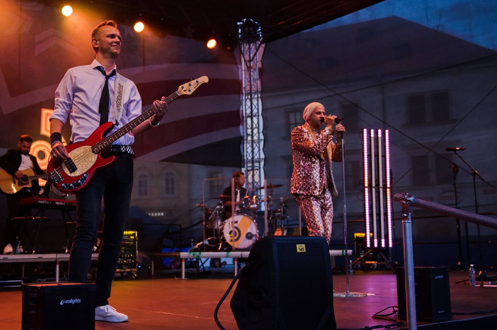 Svobodu v Plzni oslavovali O5 a Radeček i Kateřina Marie Tichá 