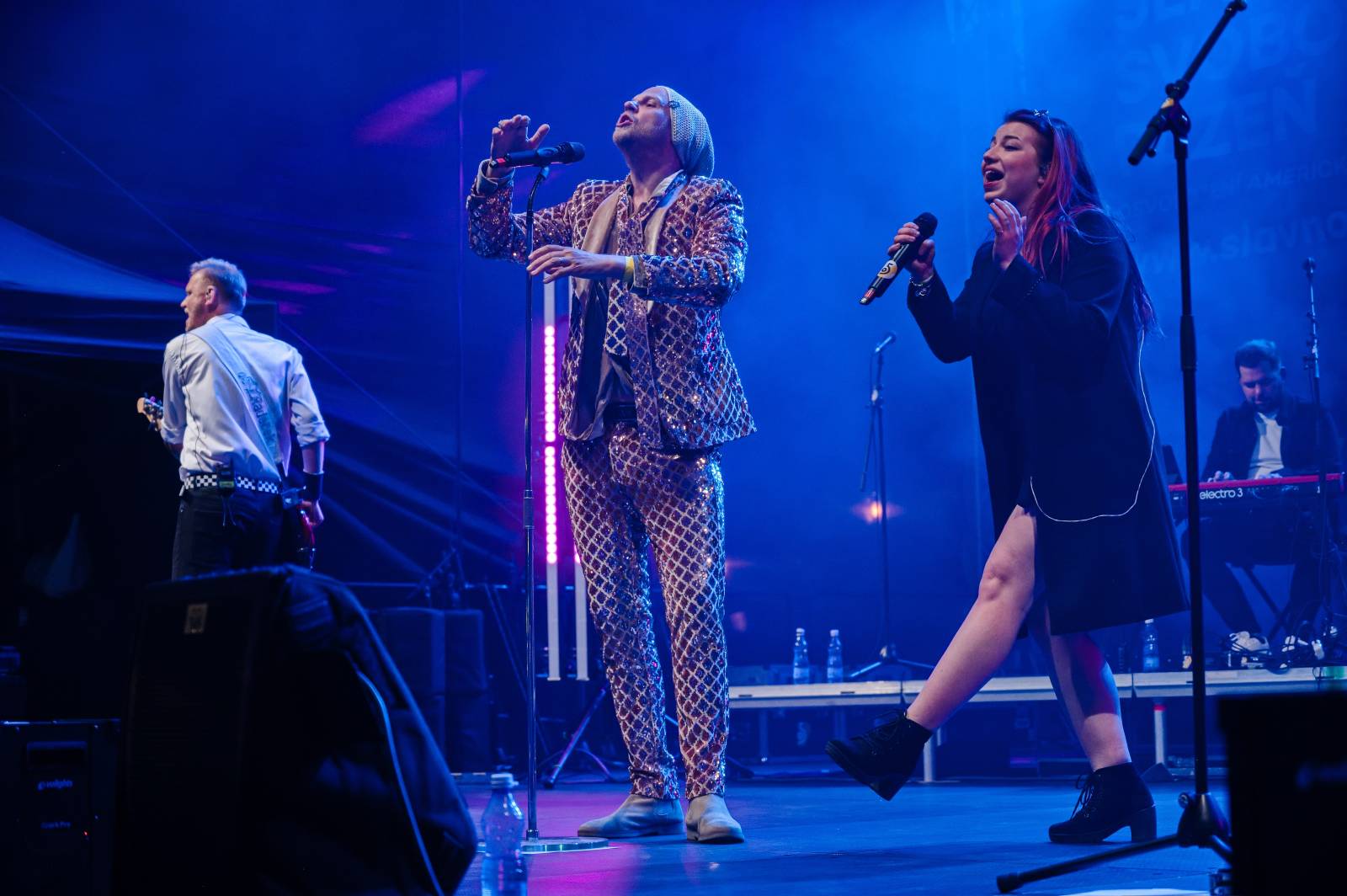 Svobodu v Plzni oslavovali O5 a Radeček i Kateřina Marie Tichá 