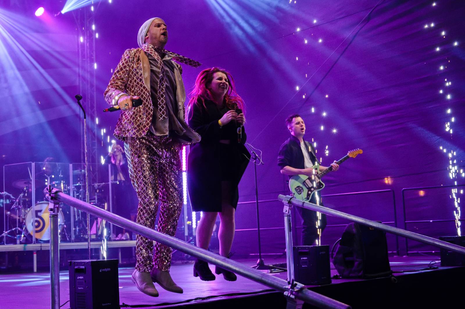 Svobodu v Plzni oslavovali O5 a Radeček i Kateřina Marie Tichá 