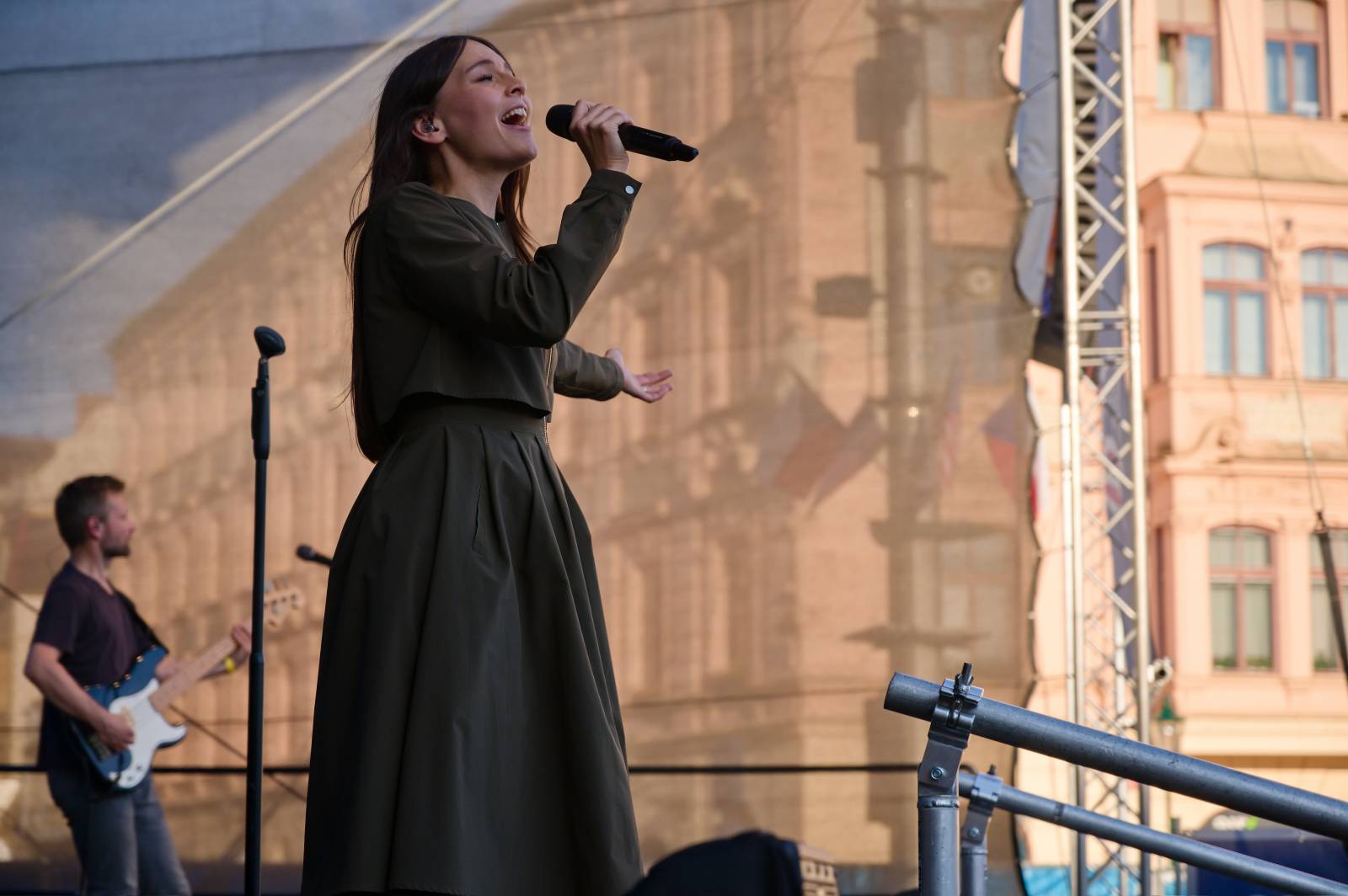 Svobodu v Plzni oslavovali O5 a Radeček i Kateřina Marie Tichá 