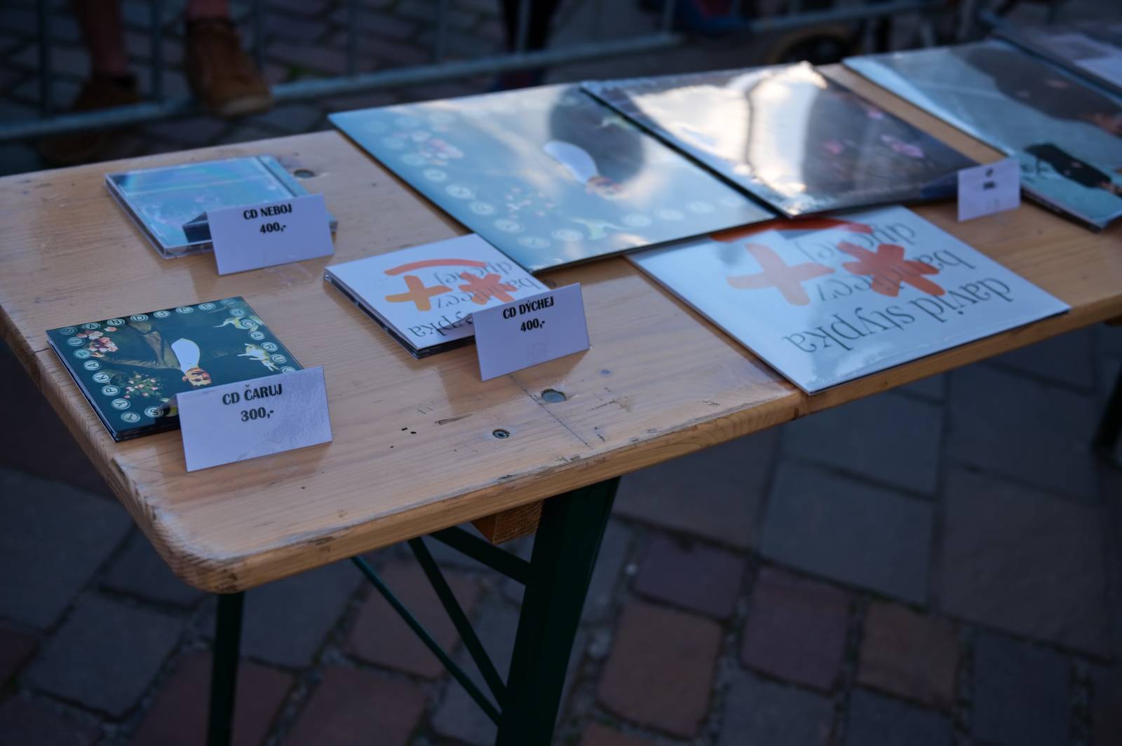 Svobodu v Plzni oslavovali O5 a Radeček i Kateřina Marie Tichá 