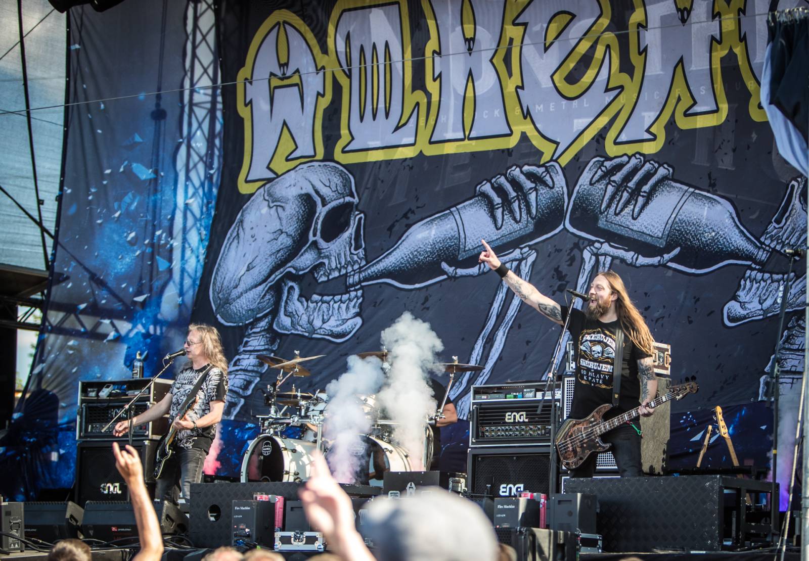 Monster Meeting odstartoval letošní šňůru. V Plzni hráli Dymytry, Arakain, Alkehol nebo Traktor