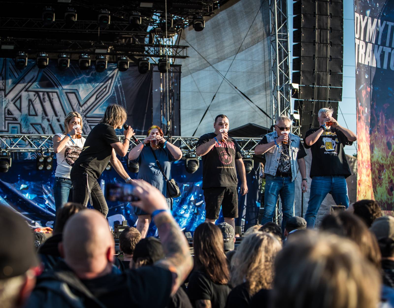 Monster Meeting odstartoval letošní šňůru. V Plzni hráli Dymytry, Arakain, Alkehol nebo Traktor