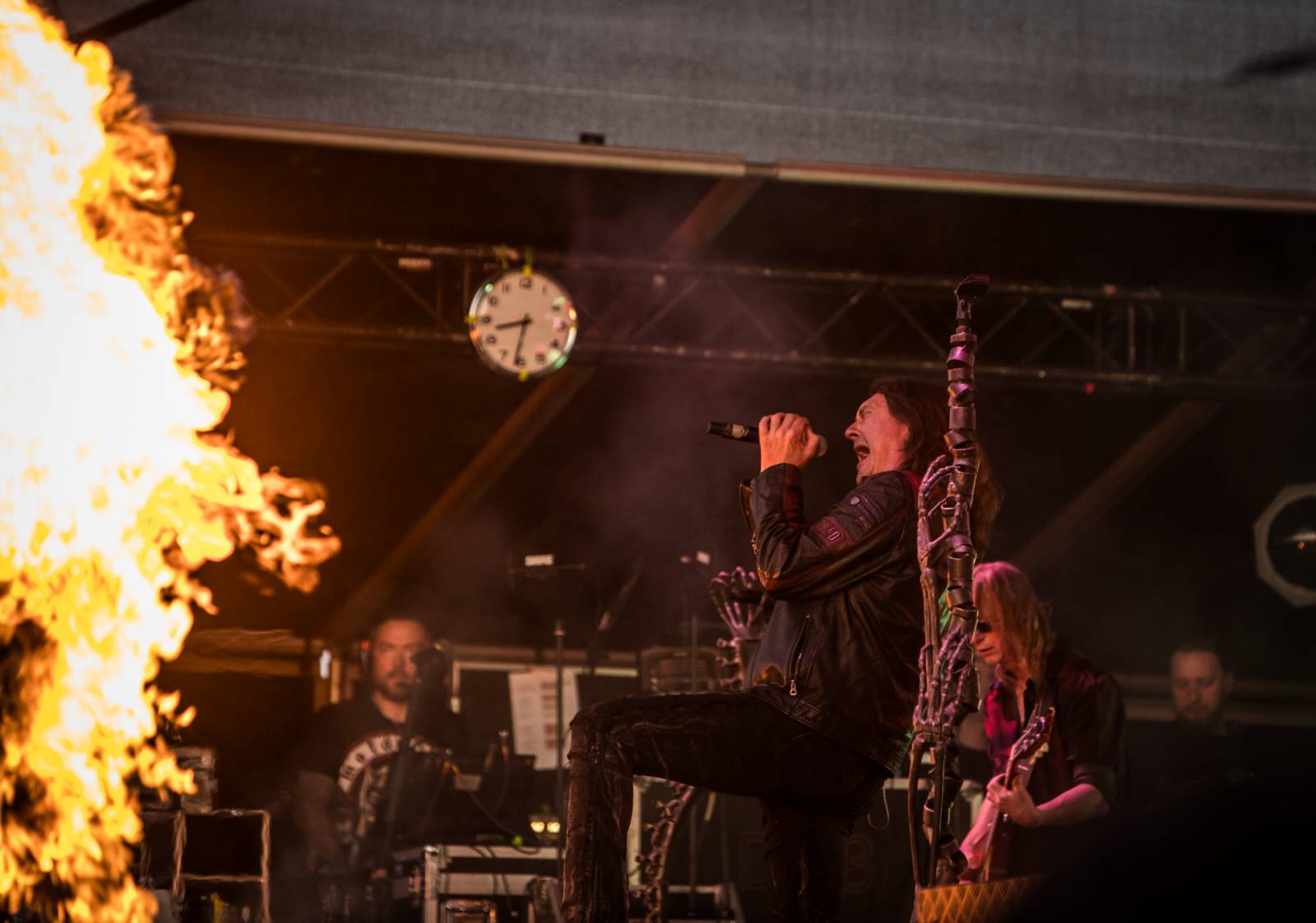 Monster Meeting odstartoval letošní šňůru. V Plzni hráli Dymytry, Arakain, Alkehol nebo Traktor