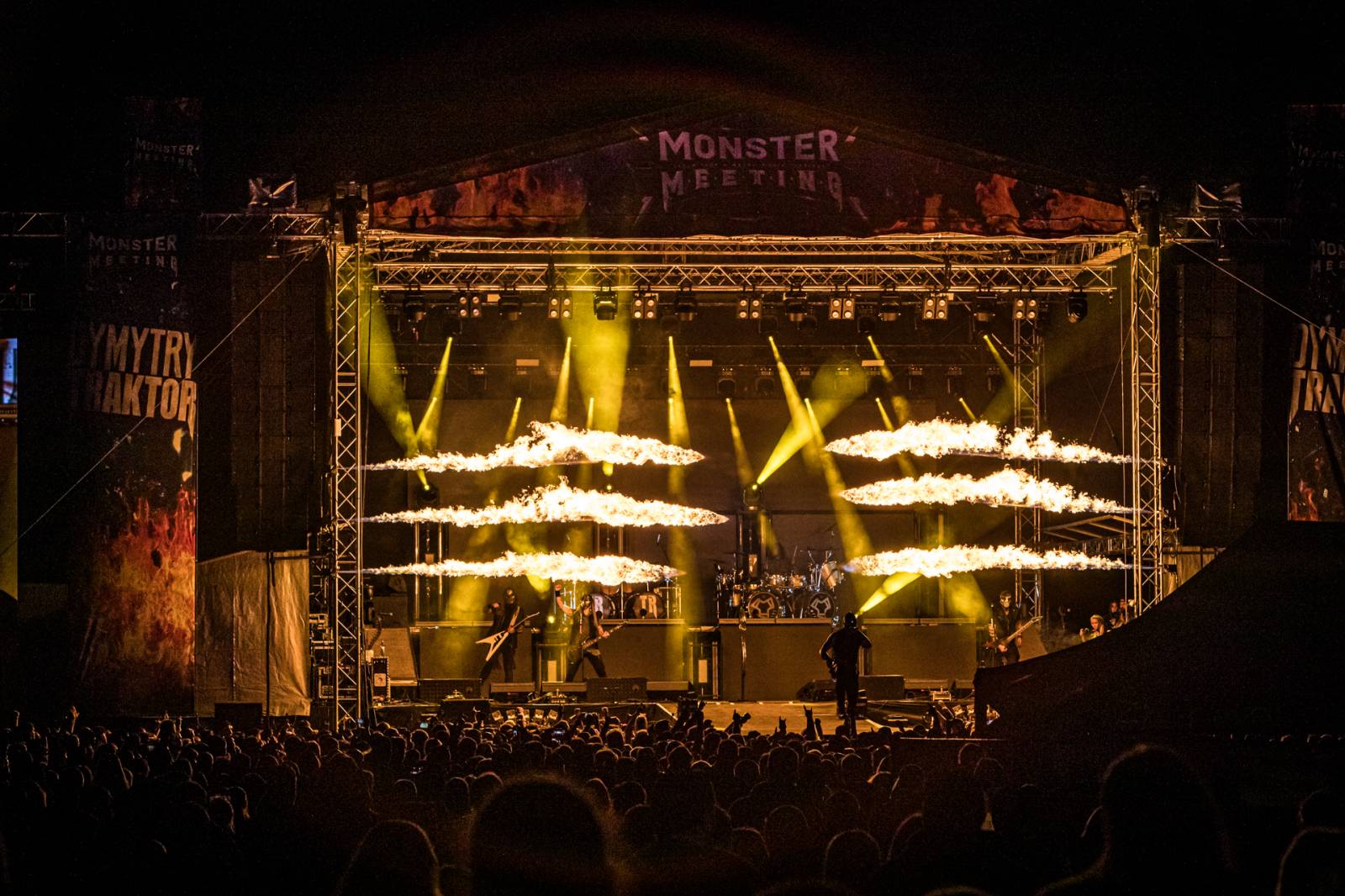 Monster Meeting odstartoval letošní šňůru. V Plzni hráli Dymytry, Arakain, Alkehol nebo Traktor