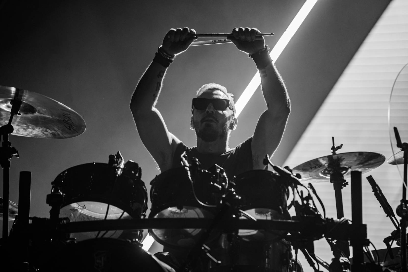 Jareda Leta svlékaly fanynky očima. Thirty Seconds To Mars se po šesti letech vrátili do Prahy