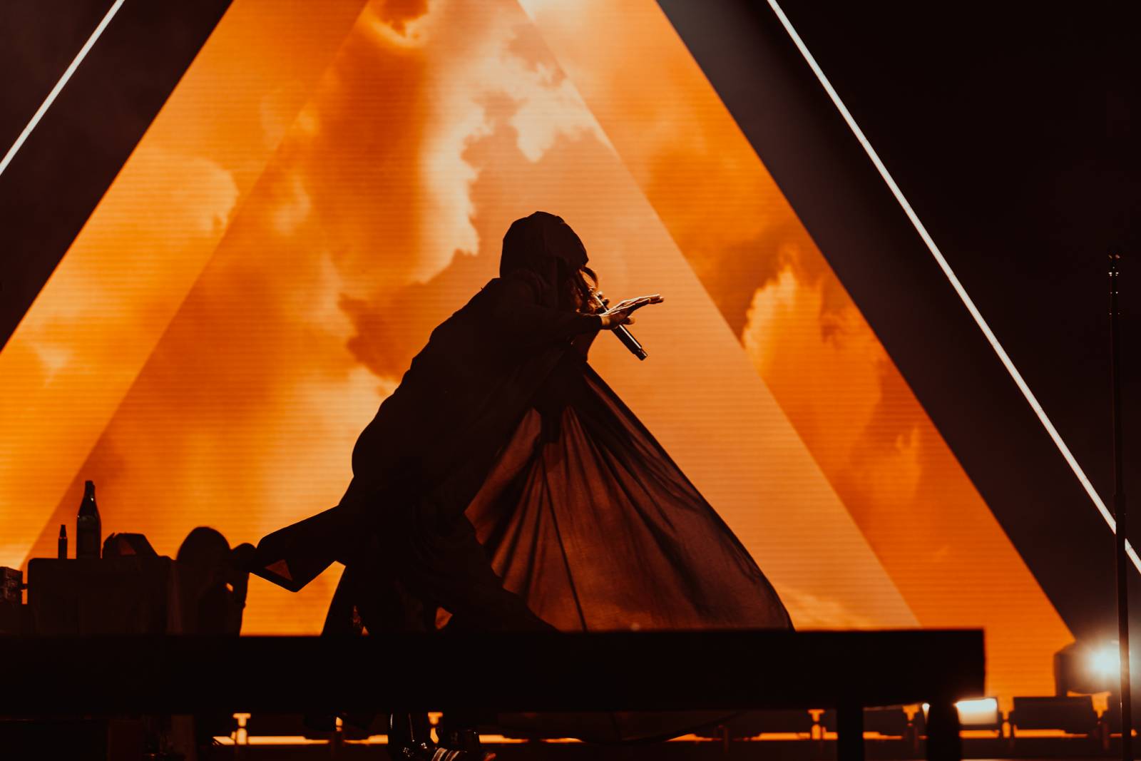 Jareda Leta svlékaly fanynky očima. Thirty Seconds To Mars se po šesti letech vrátili do Prahy