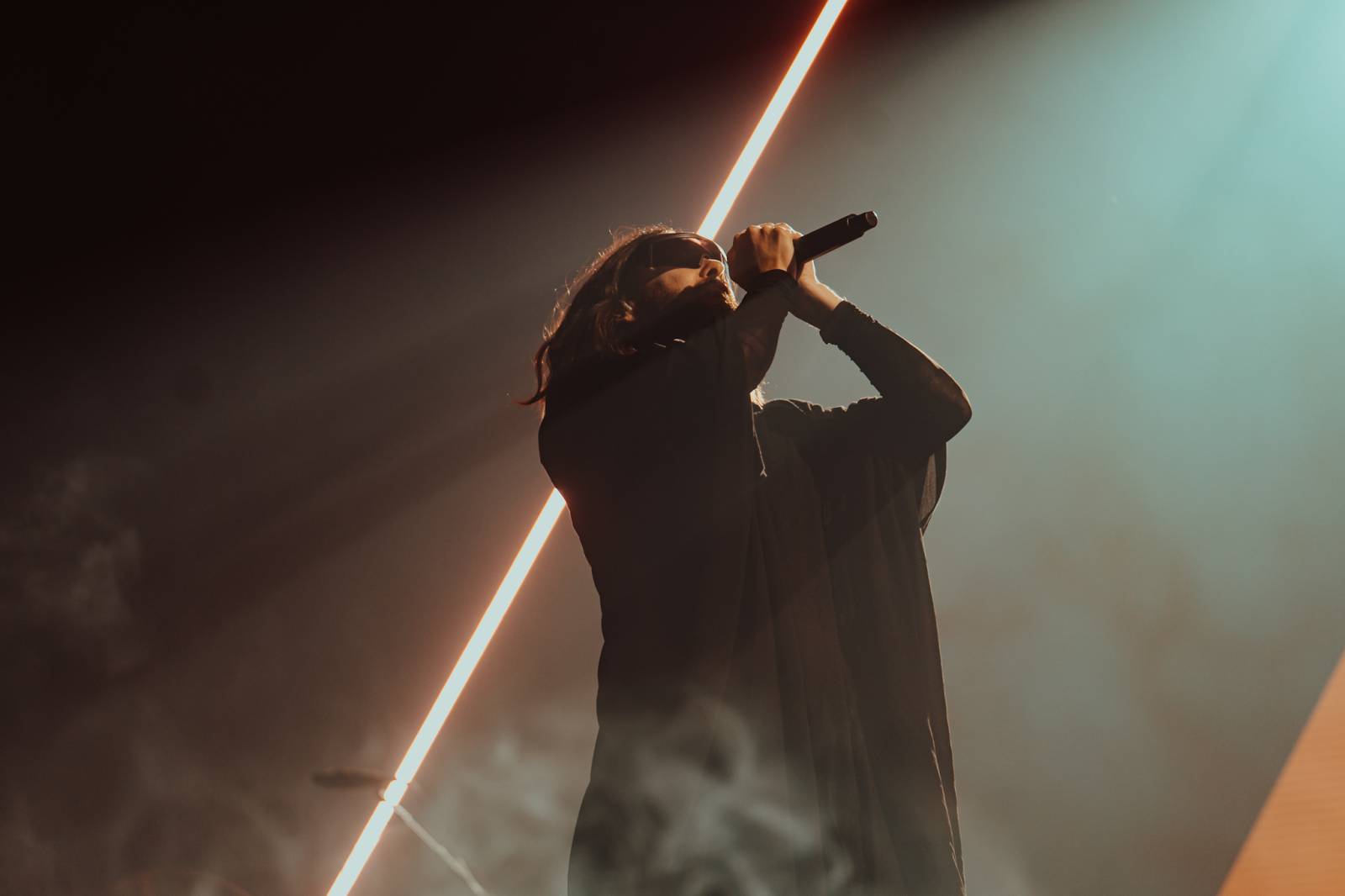 Jareda Leta svlékaly fanynky očima. Thirty Seconds To Mars se po šesti letech vrátili do Prahy