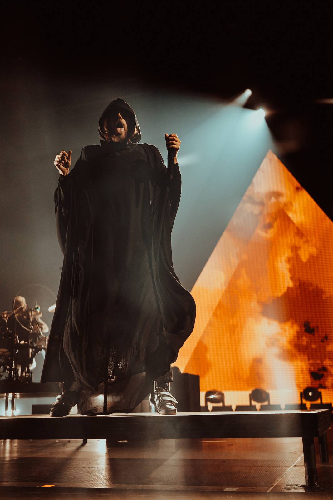 Jareda Leta svlékaly fanynky očima. Thirty Seconds To Mars se po šesti letech vrátili do Prahy