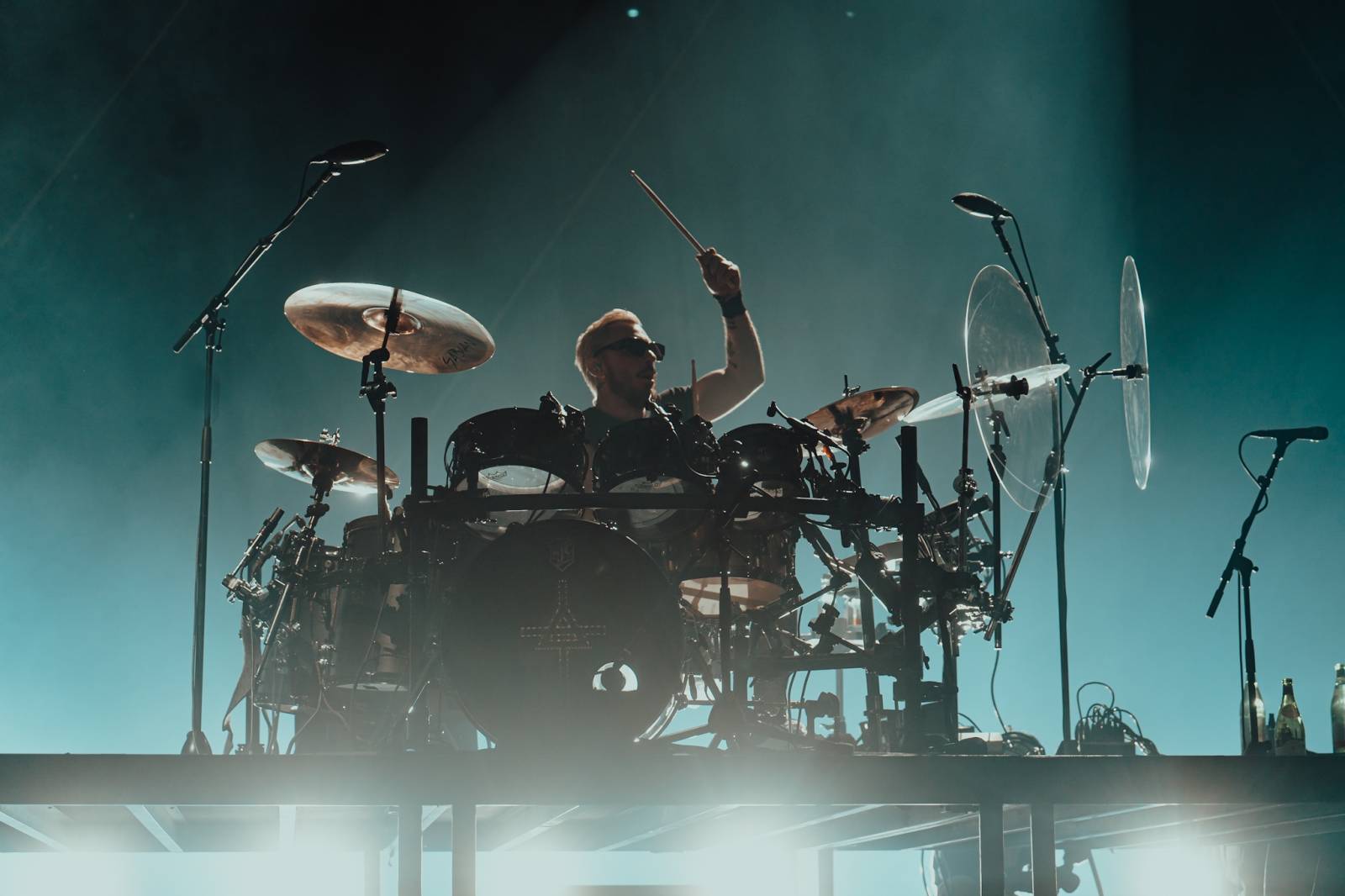 Jareda Leta svlékaly fanynky očima. Thirty Seconds To Mars se po šesti letech vrátili do Prahy