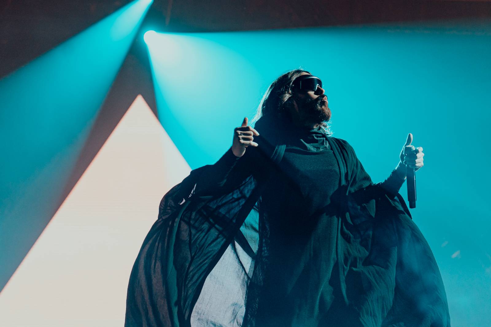 Jareda Leta svlékaly fanynky očima. Thirty Seconds To Mars se po šesti letech vrátili do Prahy