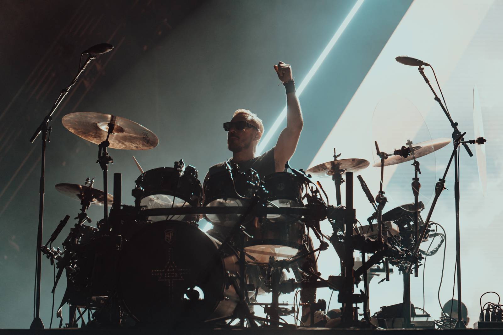 Jareda Leta svlékaly fanynky očima. Thirty Seconds To Mars se po šesti letech vrátili do Prahy