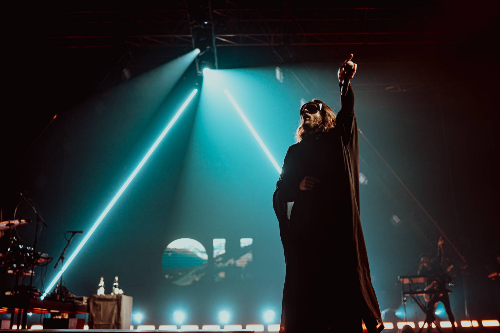 Jareda Leta svlékaly fanynky očima. Thirty Seconds To Mars se po šesti letech vrátili do Prahy