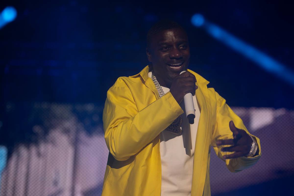 Do Prahy dorazil hvězdný Akon. Fanoušky rozhýbal svými hity