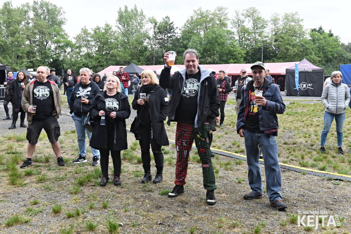 Punk's not dead, vy volové! Tři sestry do Ledáren pozvaly UK Subs, S.P.S. i tribute Plexis