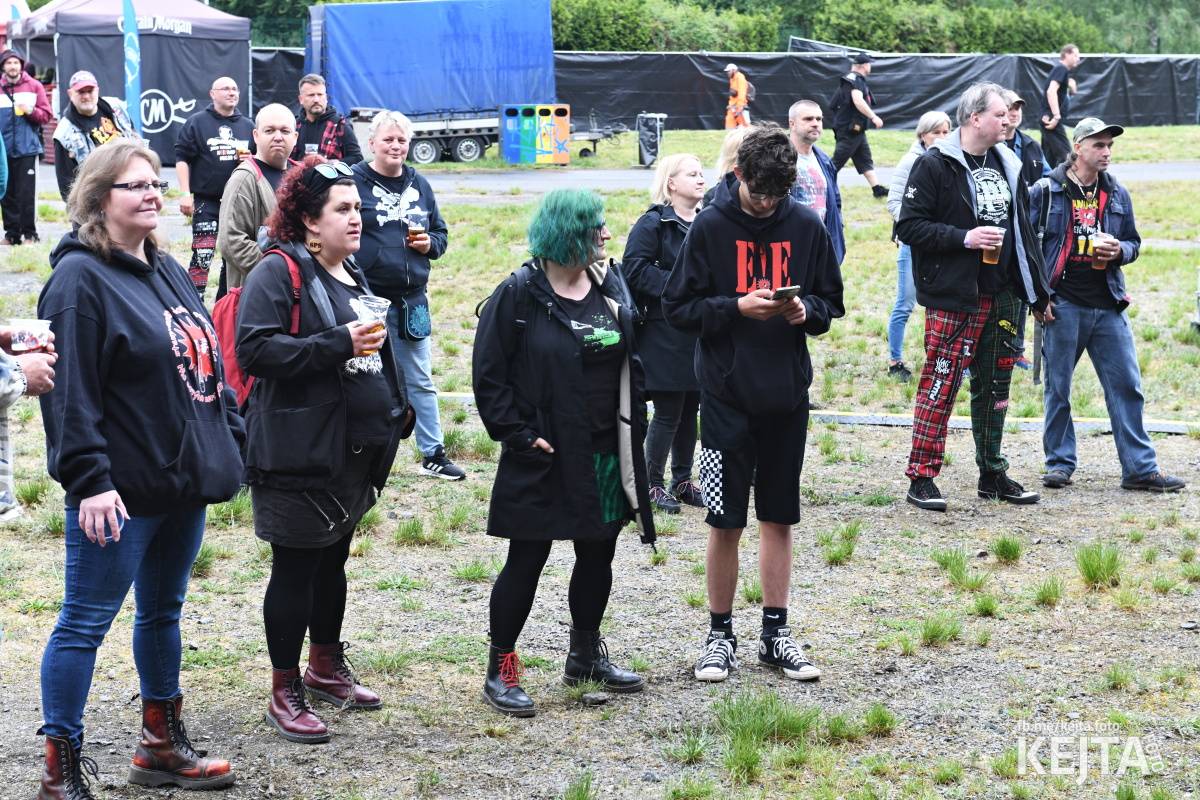 Punk's not dead, vy volové! Tři sestry do Ledáren pozvaly UK Subs, S.P.S. i tribute Plexis