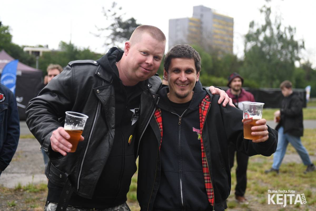 Punk's not dead, vy volové! Tři sestry do Ledáren pozvaly UK Subs, S.P.S. i tribute Plexis