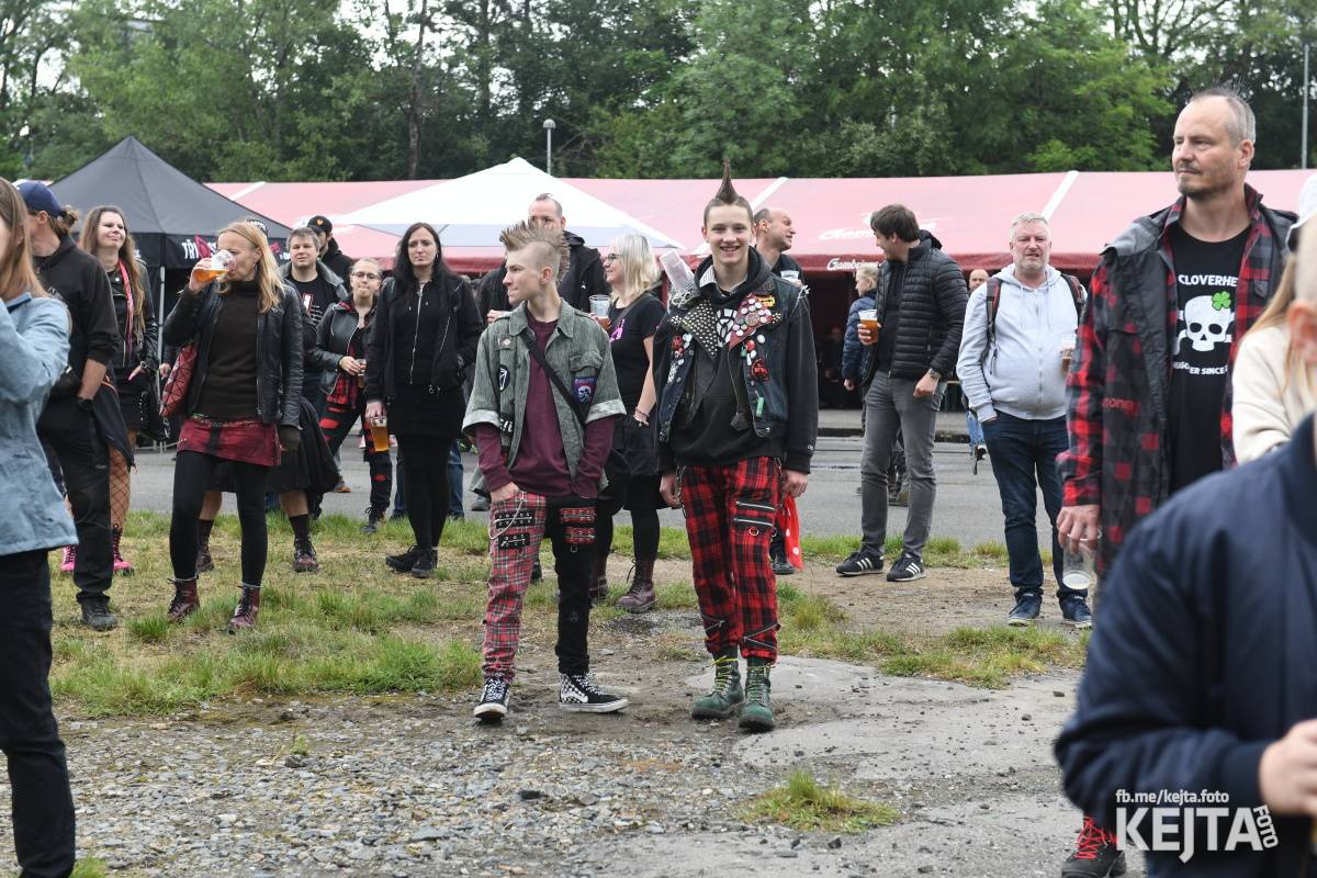 Punk's not dead, vy volové! Tři sestry do Ledáren pozvaly UK Subs, S.P.S. i tribute Plexis