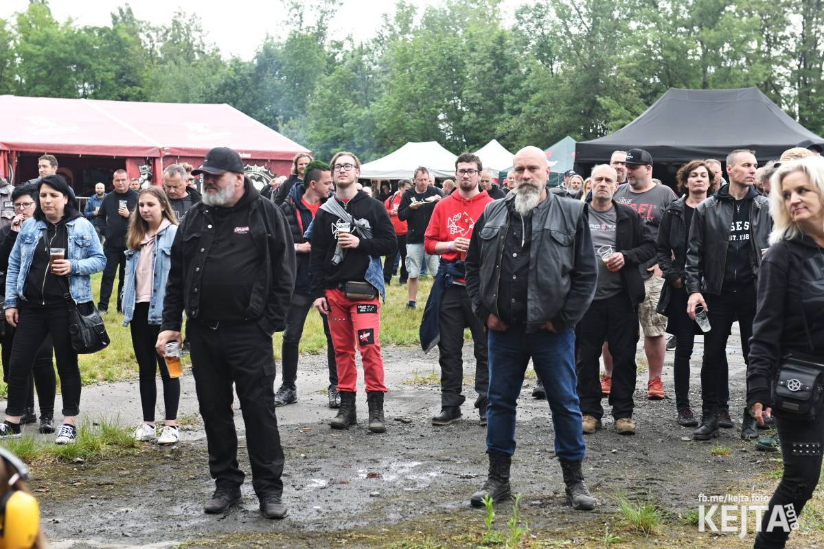 Punk's not dead, vy volové! Tři sestry do Ledáren pozvaly UK Subs, S.P.S. i tribute Plexis