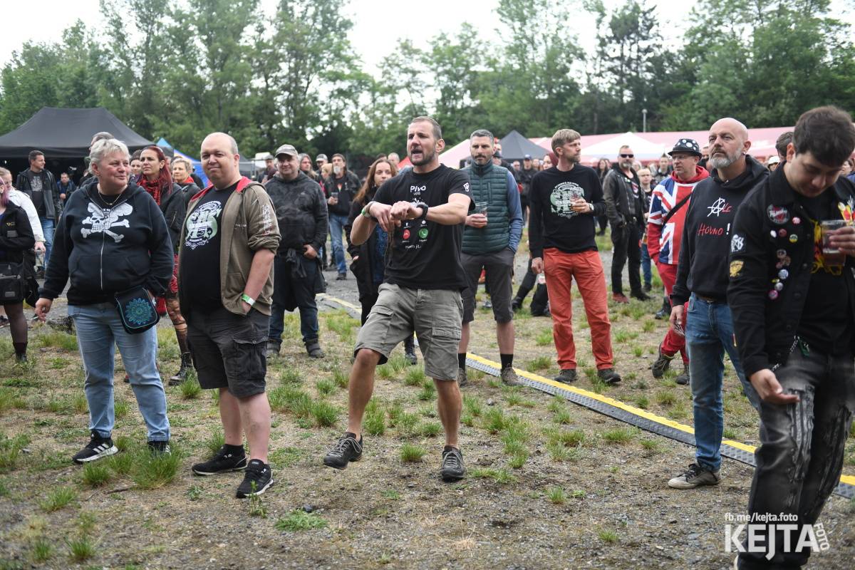 Punk's not dead, vy volové! Tři sestry do Ledáren pozvaly UK Subs, S.P.S. i tribute Plexis