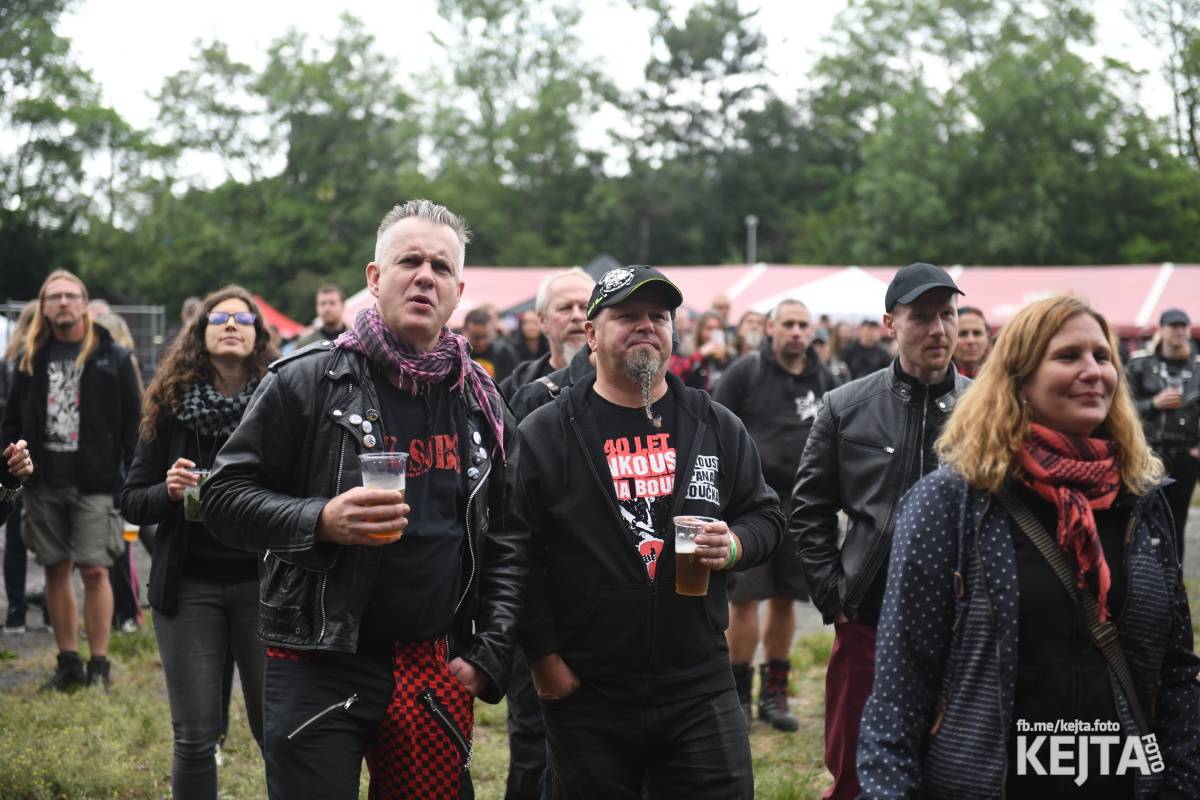 Punk's not dead, vy volové! Tři sestry do Ledáren pozvaly UK Subs, S.P.S. i tribute Plexis