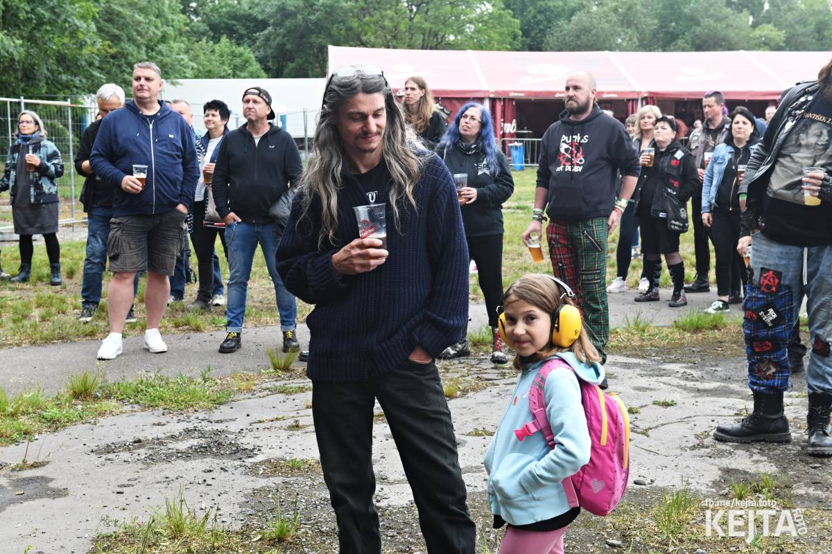 Punk's not dead, vy volové! Tři sestry do Ledáren pozvaly UK Subs, S.P.S. i tribute Plexis