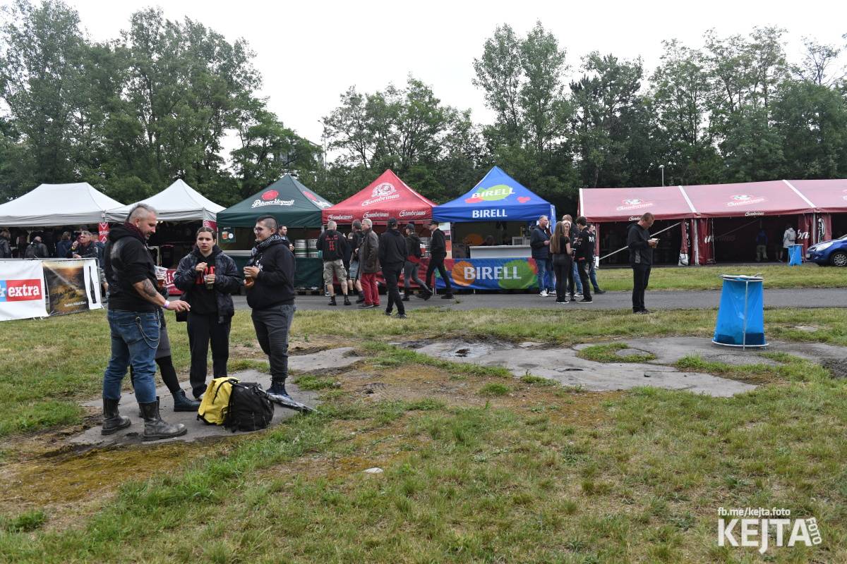 Punk's not dead, vy volové! Tři sestry do Ledáren pozvaly UK Subs, S.P.S. i tribute Plexis