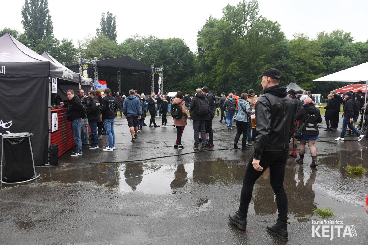 Punk's not dead, vy volové! Tři sestry do Ledáren pozvaly UK Subs, S.P.S. i tribute Plexis