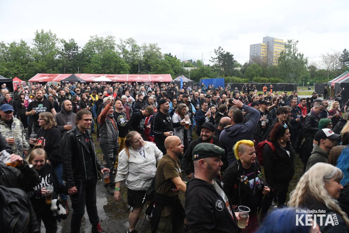 Punk's not dead, vy volové! Tři sestry do Ledáren pozvaly UK Subs, S.P.S. i tribute Plexis