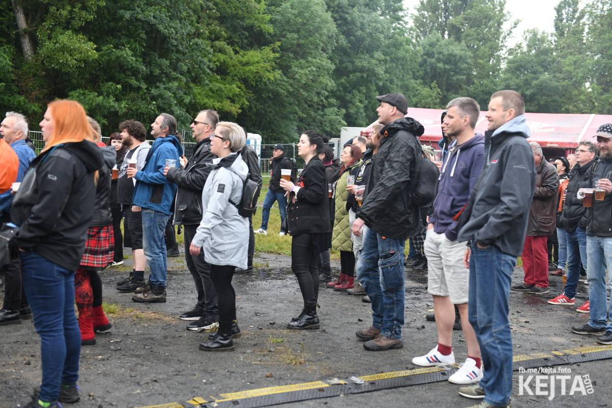 Punk's not dead, vy volové! Tři sestry do Ledáren pozvaly UK Subs, S.P.S. i tribute Plexis