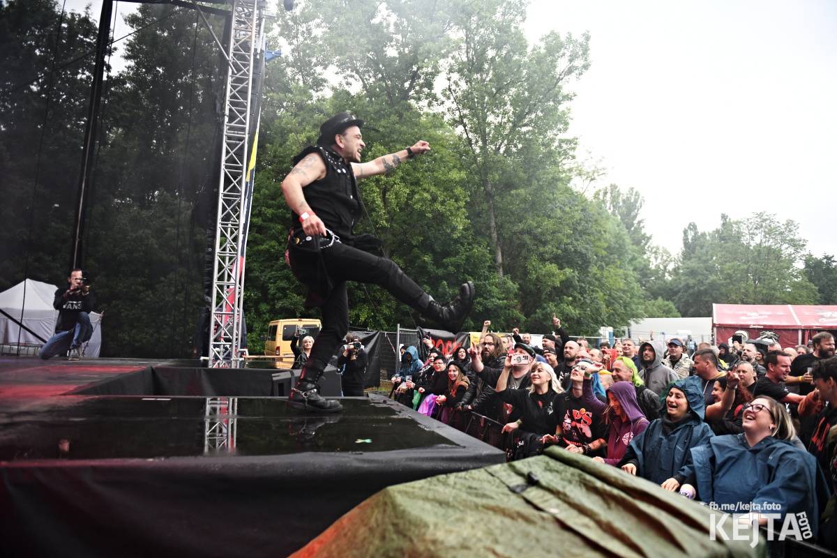 Punk's not dead, vy volové! Tři sestry do Ledáren pozvaly UK Subs, S.P.S. i tribute Plexis