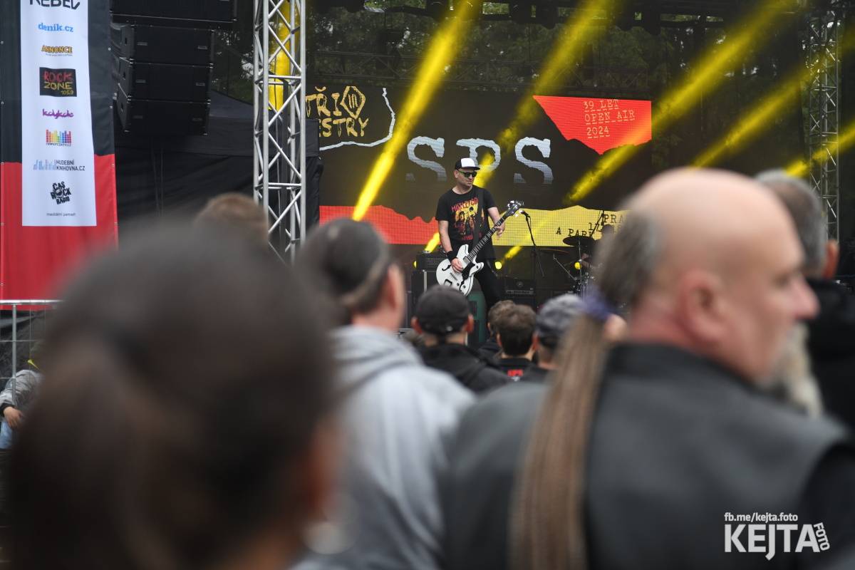 Punk's not dead, vy volové! Tři sestry do Ledáren pozvaly UK Subs, S.P.S. i tribute Plexis