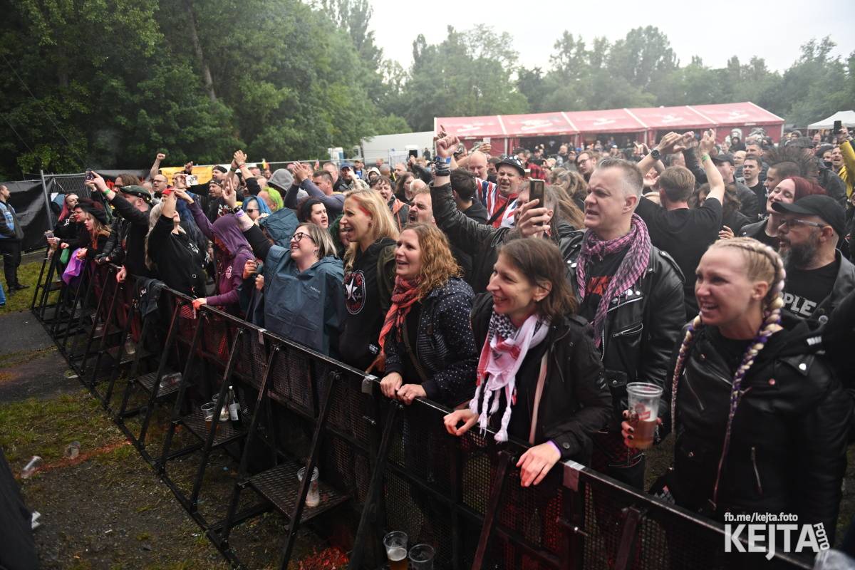 Punk's not dead, vy volové! Tři sestry do Ledáren pozvaly UK Subs, S.P.S. i tribute Plexis