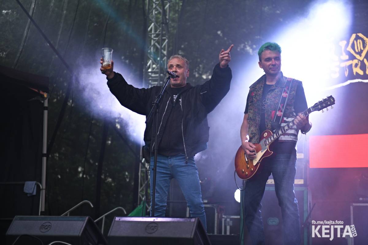 Punk's not dead, vy volové! Tři sestry do Ledáren pozvaly UK Subs, S.P.S. i tribute Plexis