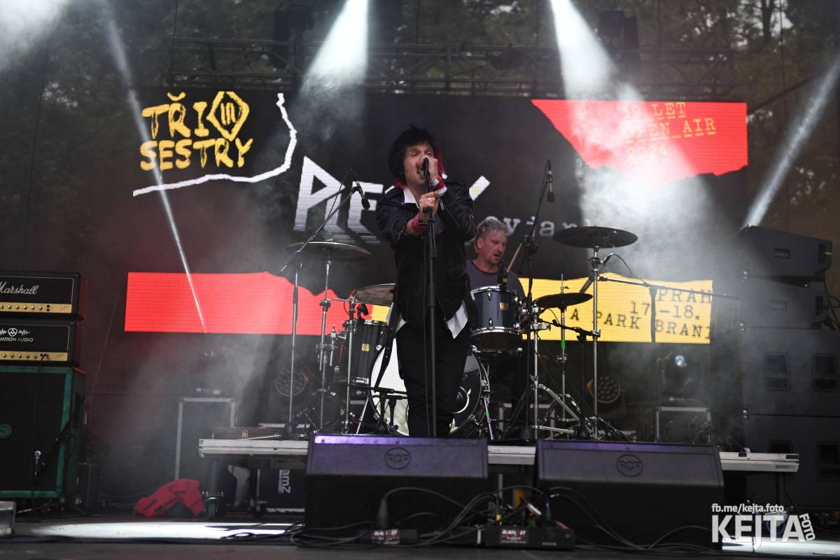 Punk's not dead, vy volové! Tři sestry do Ledáren pozvaly UK Subs, S.P.S. i tribute Plexis