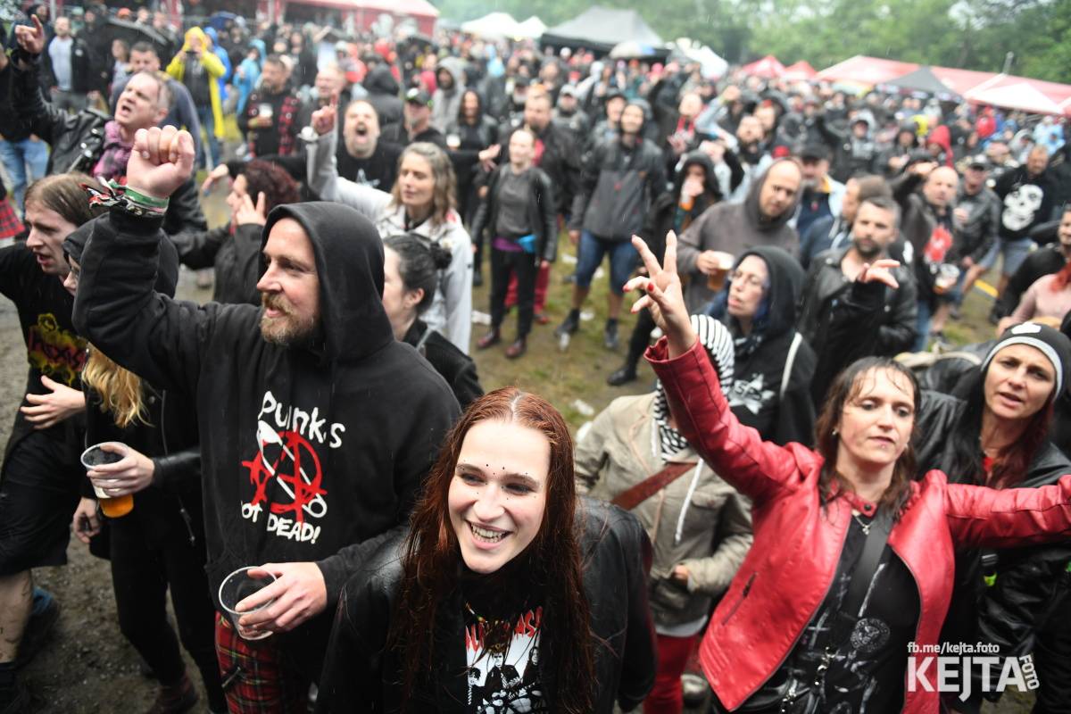 Punk's not dead, vy volové! Tři sestry do Ledáren pozvaly UK Subs, S.P.S. i tribute Plexis